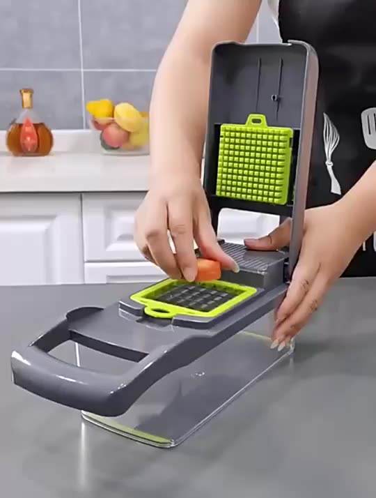 12 In 1 Manual Vegetable Chopper - AmiraMart