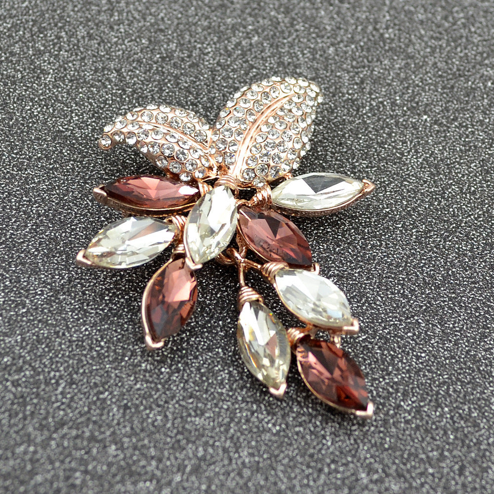 Full diamond Austrian crystal brooch - AmiraMart