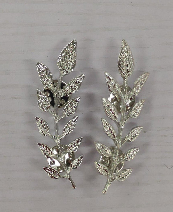 Leaf collar needle leaf brooch - AmiraMart