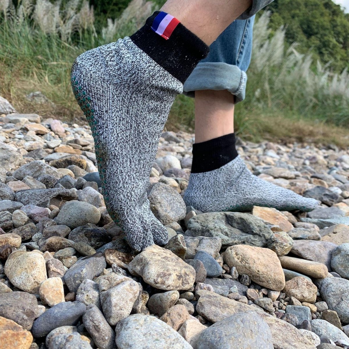 Anti Cut Protective socks - AmiraMart