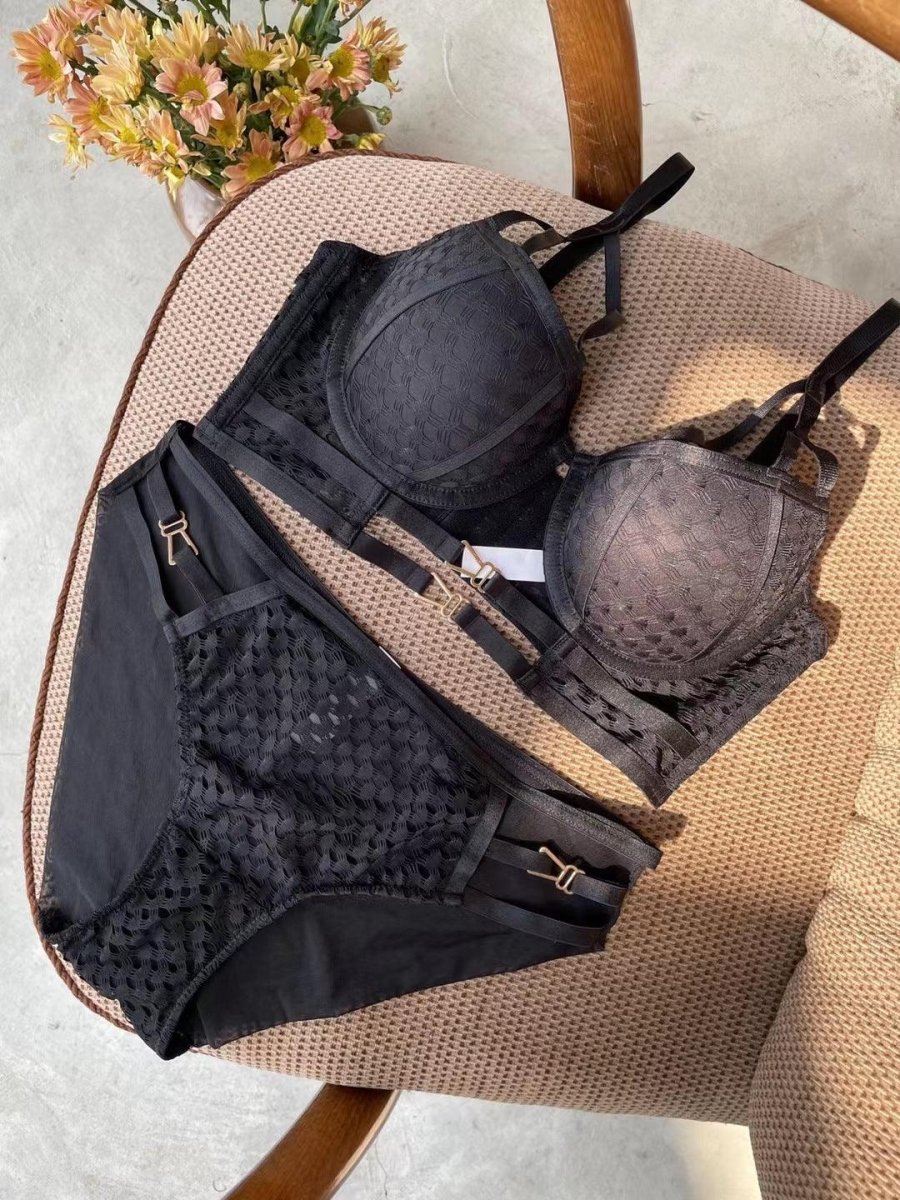 Classic Women's Hollow Out Underwear Anti Drop Bra Set - AmiraMart