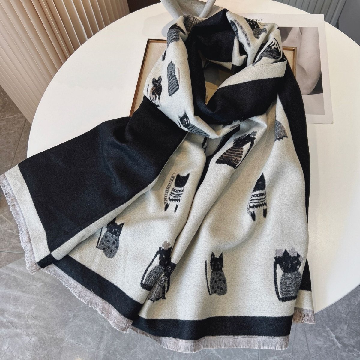 Cute Kitten Plaid Contrast Color Cashmere Shawl Scarf - AmiraMart