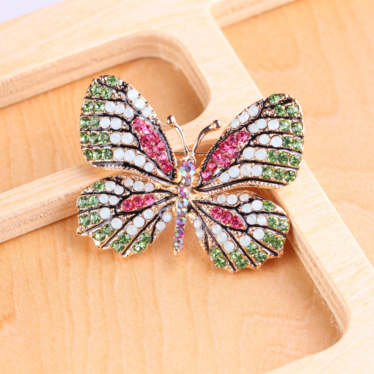 Elegant Rhinestone Butterfly Brooch Pin for Women's Wedding Dress - AmiraMart