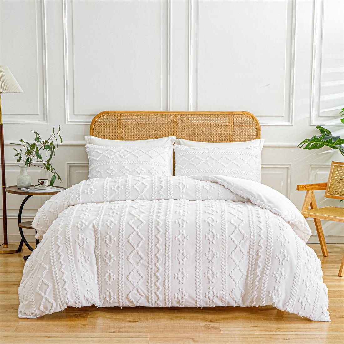 European And American Supplies Cut Flower Tufted Plain Quilt Set - AmiraMart