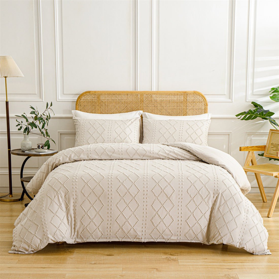 European And American Supplies Cut Flower Tufted Plain Quilt Set - AmiraMart