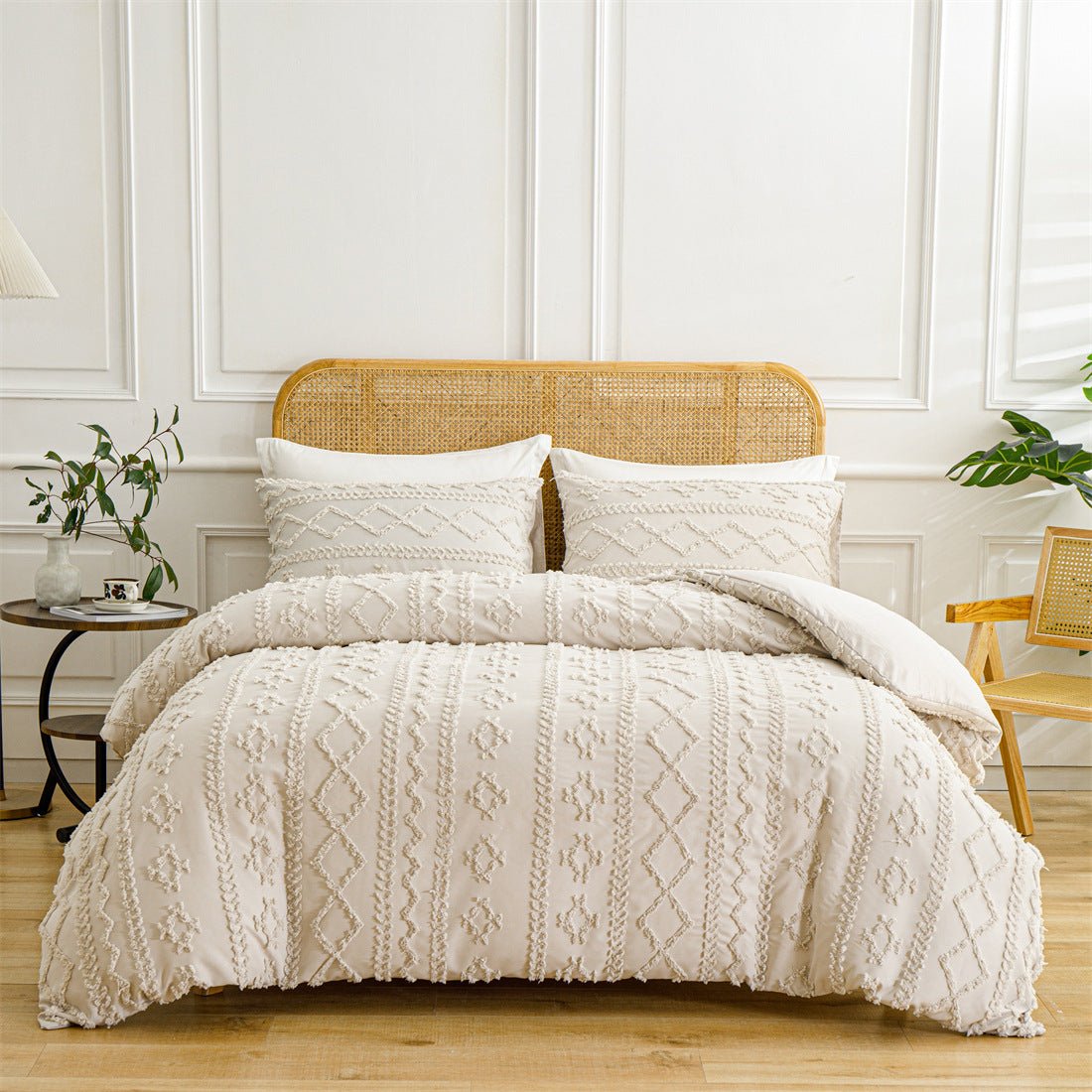 European And American Supplies Cut Flower Tufted Plain Quilt Set - AmiraMart