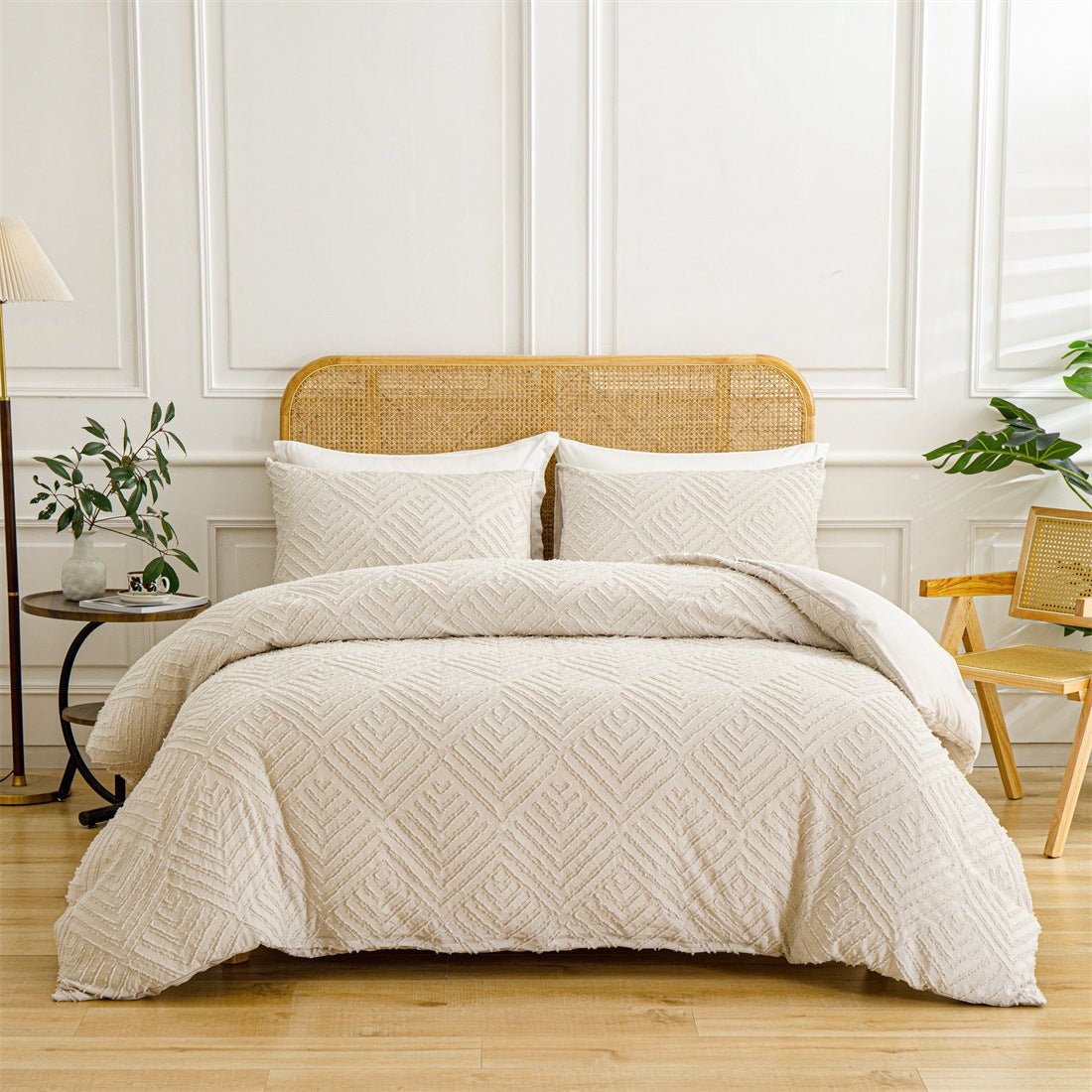 European And American Supplies Cut Flower Tufted Plain Quilt Set - AmiraMart