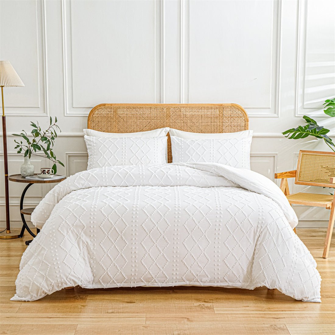 European And American Supplies Cut Flower Tufted Plain Quilt Set - AmiraMart