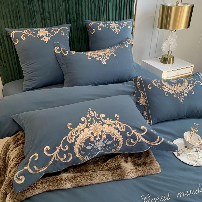 European - Style Luxury High - End Four - Piece Suit - AmiraMart