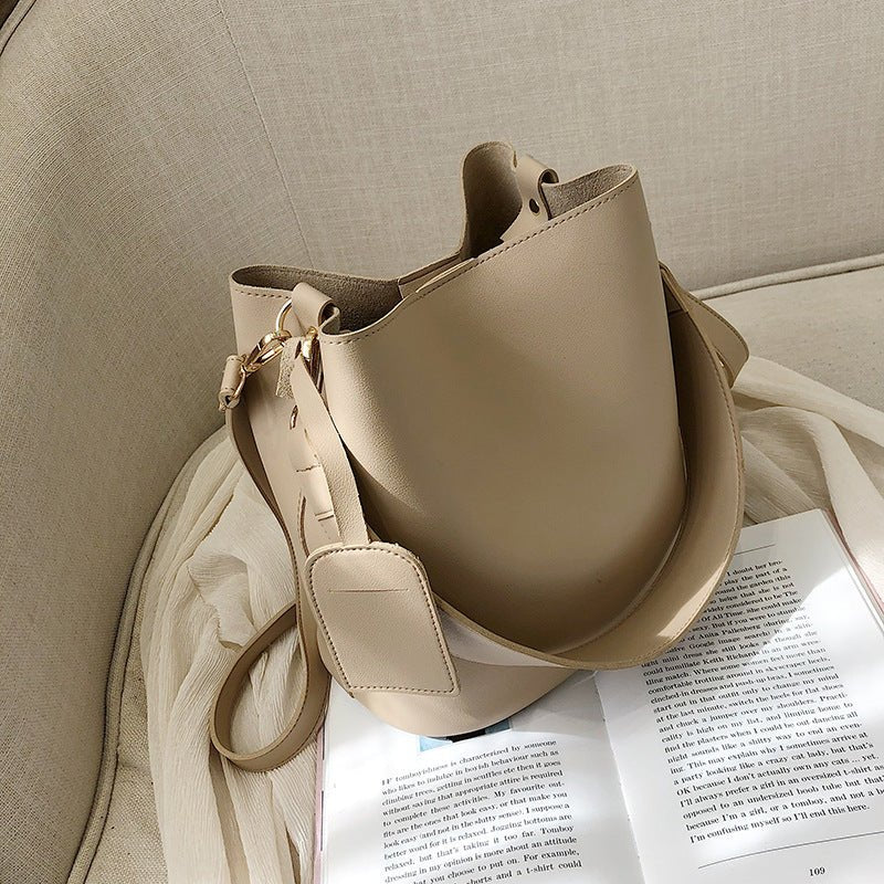 Fashion Broadband Simple Messenger Bag - AmiraMart
