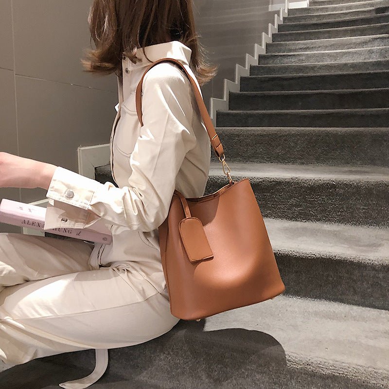 Fashion Broadband Simple Messenger Bag - AmiraMart
