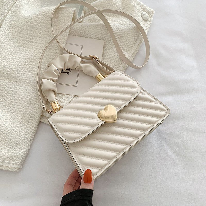 Fashion Chain Shoulder Bags With Love Metal Design - AmiraMart