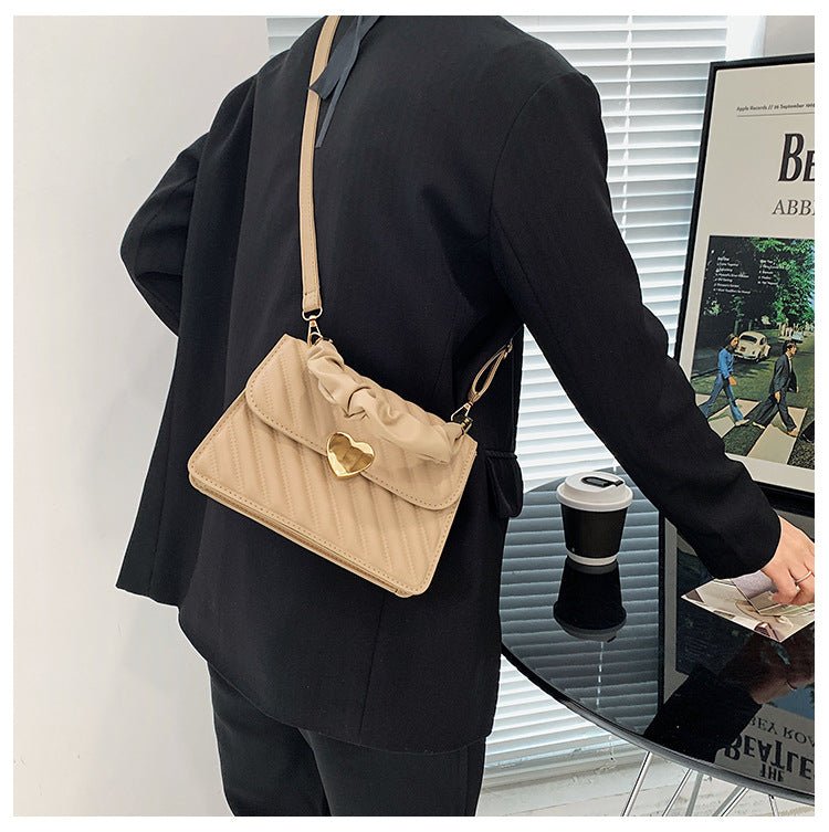 Fashion Chain Shoulder Bags With Love Metal Design - AmiraMart