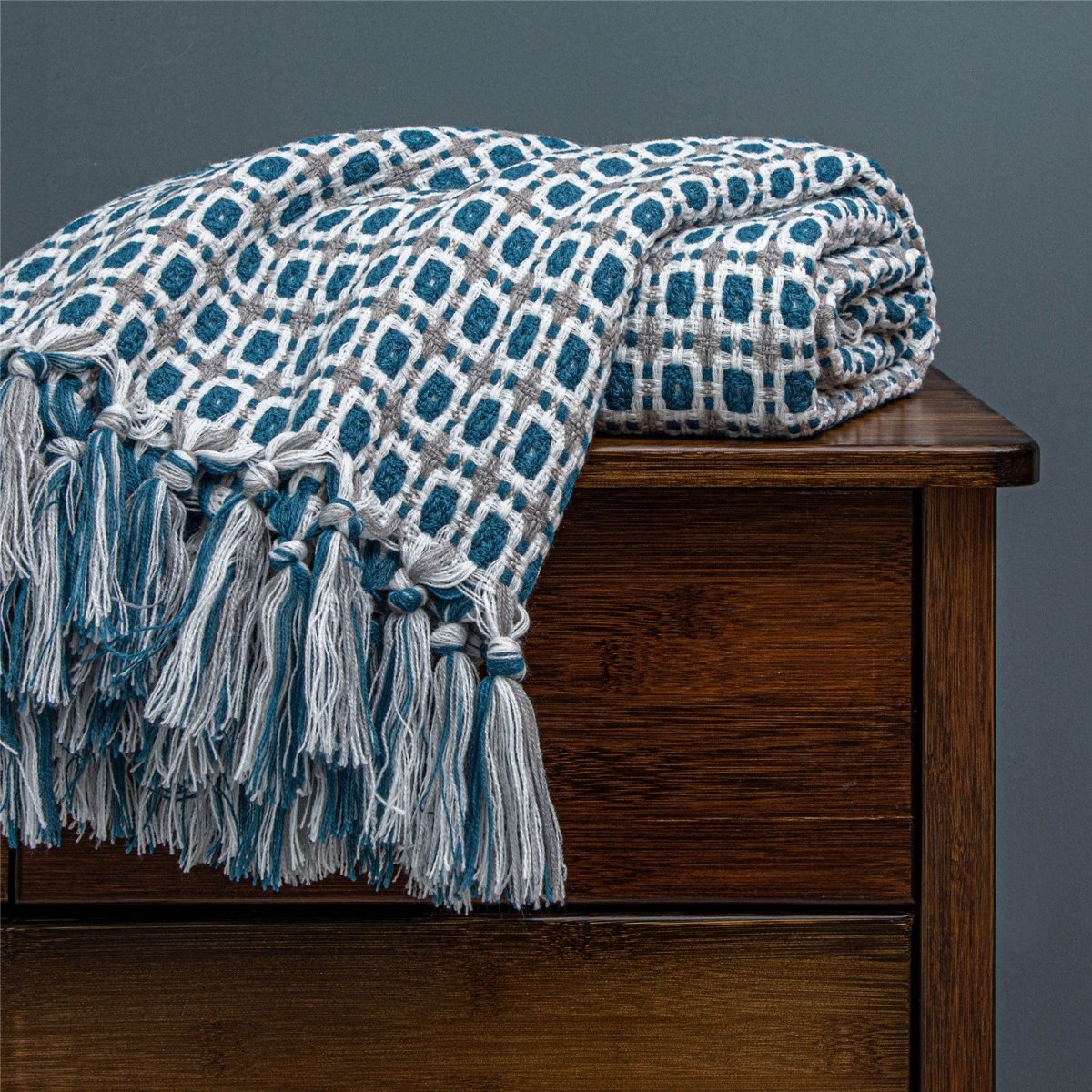 Fashion Knitted Solid Color Sofa Tassel Blanket - AmiraMart