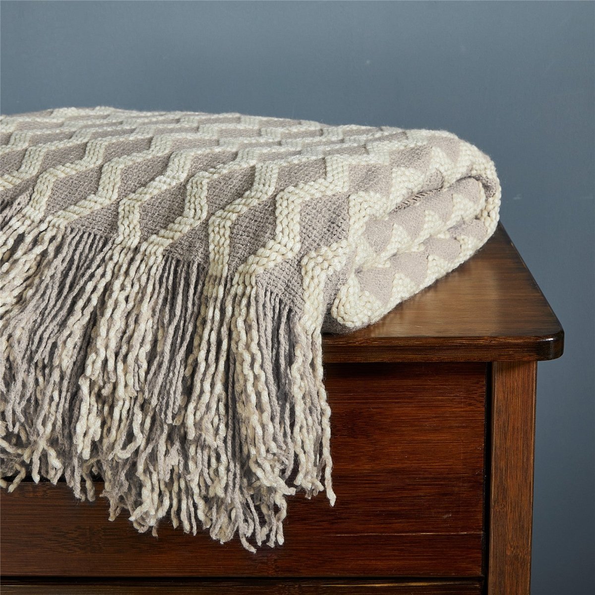 Fashion Knitted Solid Color Sofa Tassel Blanket - AmiraMart