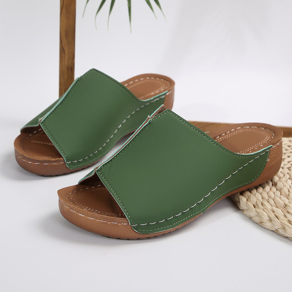 Fashion Solid Wedge Sandals - AmiraMart