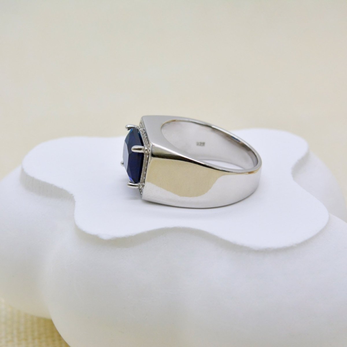 Fashionable All - match High - grade Blue Gemstone Women's Ring - AmiraMart