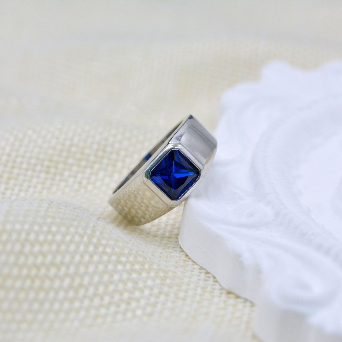 Fashionable All - match High - grade Blue Gemstone Women's Ring - AmiraMart