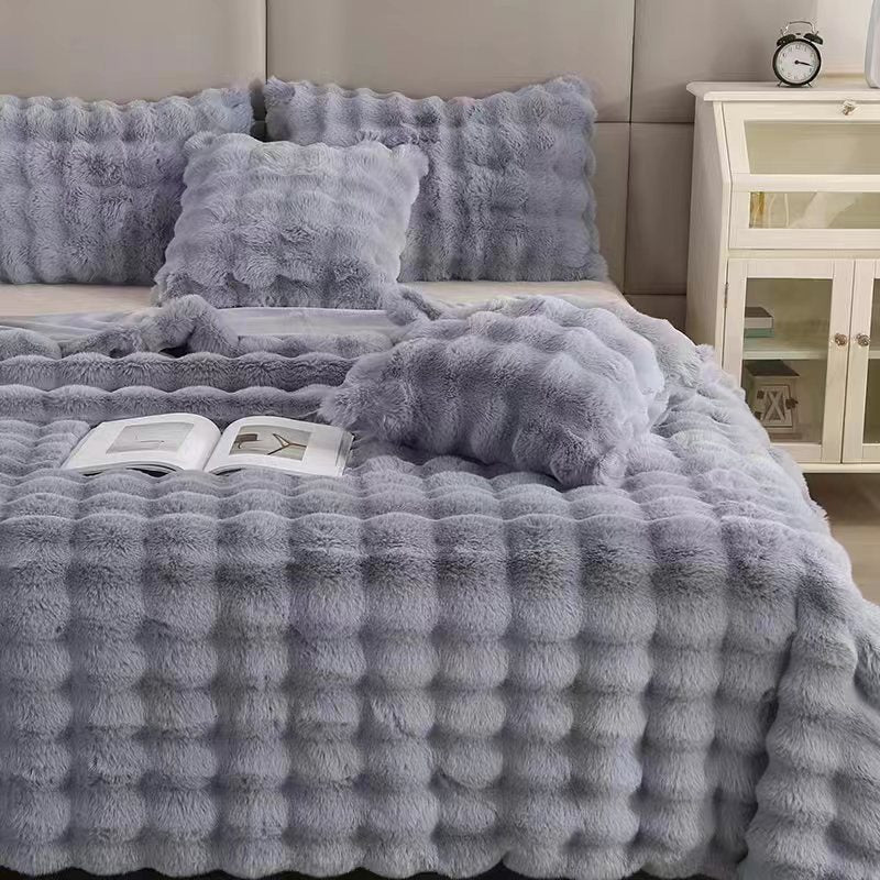 Bubble Velvet Thickened Nap Blanket Quilt - AmiraMart