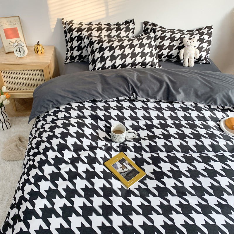Four Piece Set Of Cute Cartoon Bed Sheets - AmiraMart