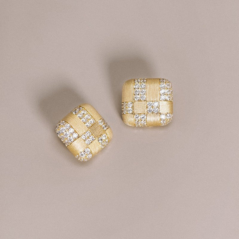 Geometric Diamond - embedded Square Ear Clip - AmiraMart