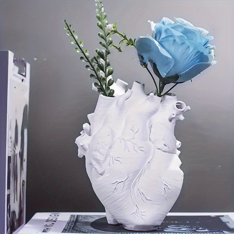Heart Vase Resin Decor - AmiraMart