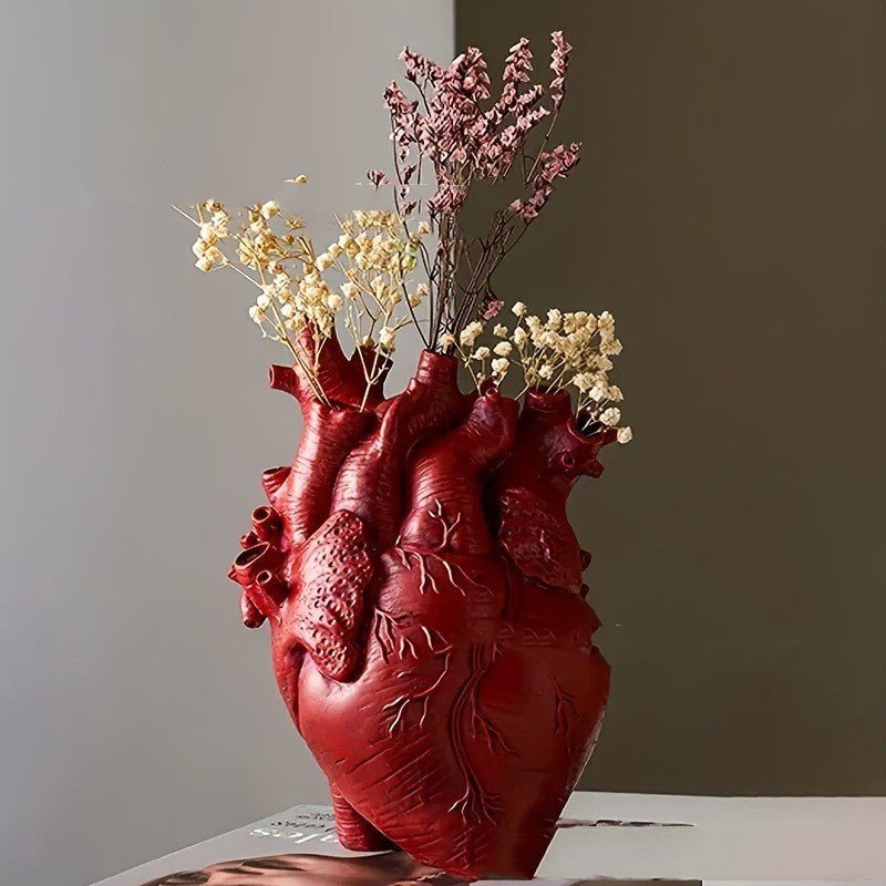Heart Vase Resin Decor - AmiraMart