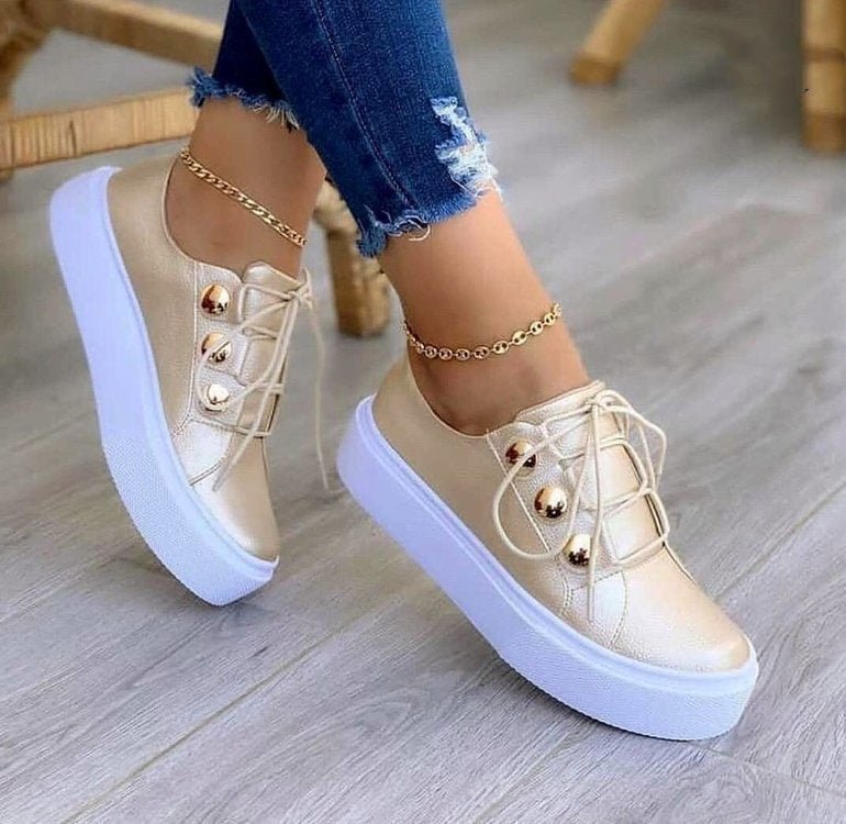 Women Rivet Casual Shoes - AmiraMart