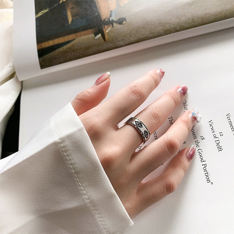 Light Luxury Ring With Colorful Diamonds - AmiraMart