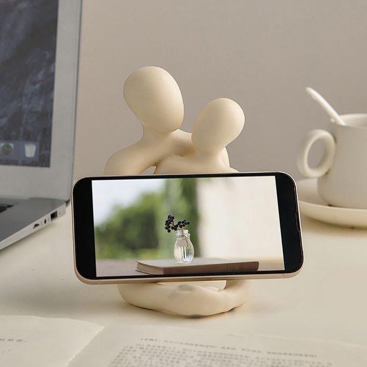 Loving Couple Resin Statue - AmiraMart