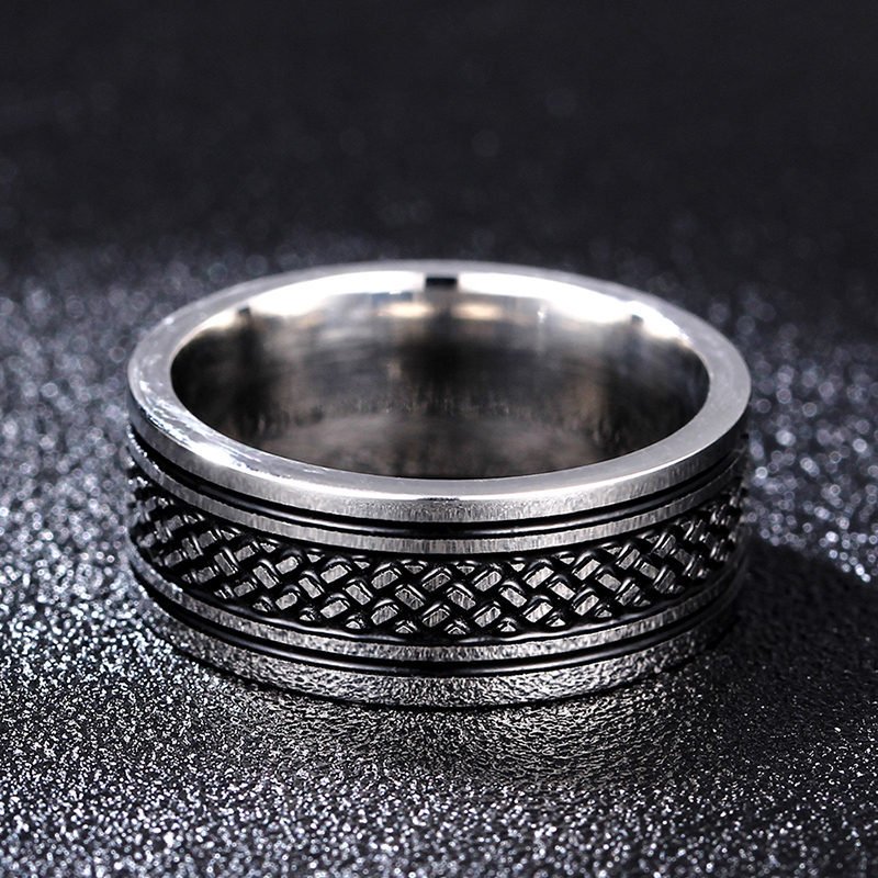 Mens And Womens Triangle Titanium Ring - AmiraMart