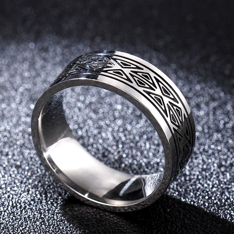 Mens And Womens Triangle Titanium Ring - AmiraMart