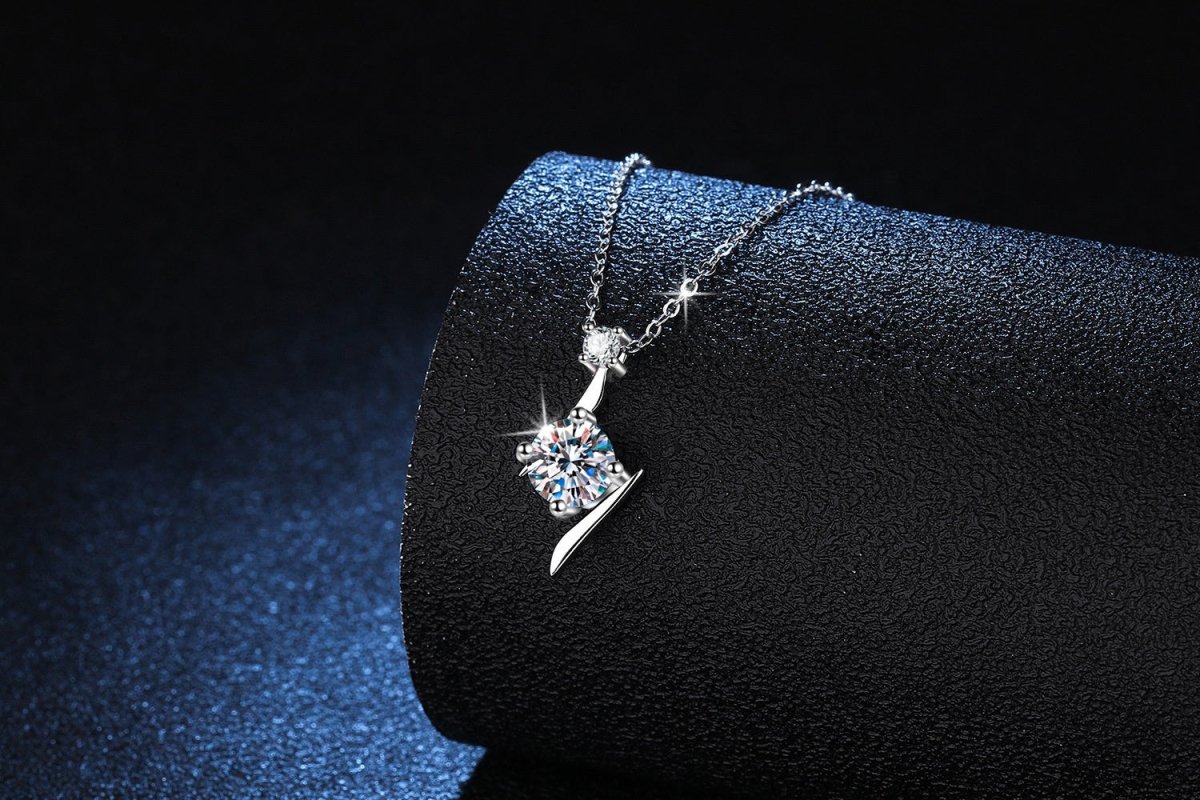 Moissanite Clavicle Chain - AmiraMart