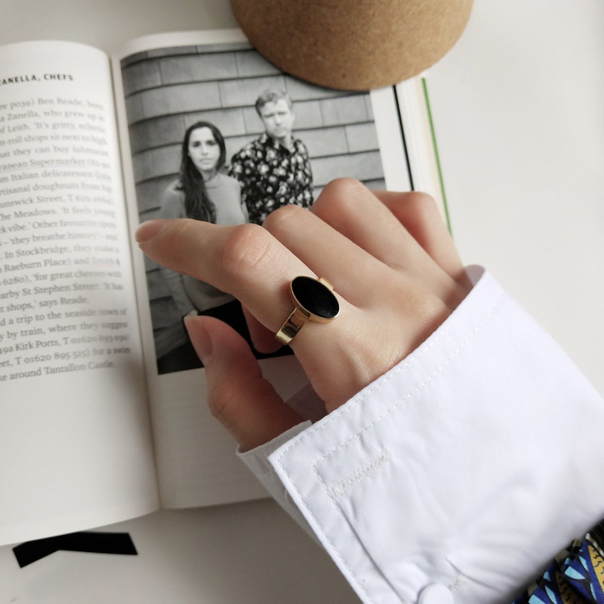 Nordic Style Simple Oval Epoxy Ring - AmiraMart