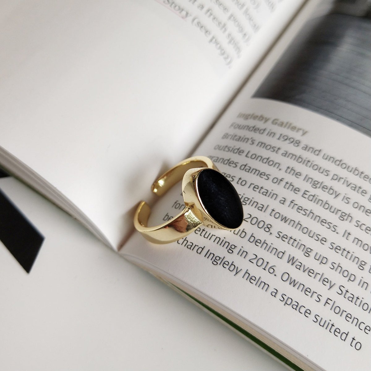 Nordic Style Simple Oval Epoxy Ring - AmiraMart