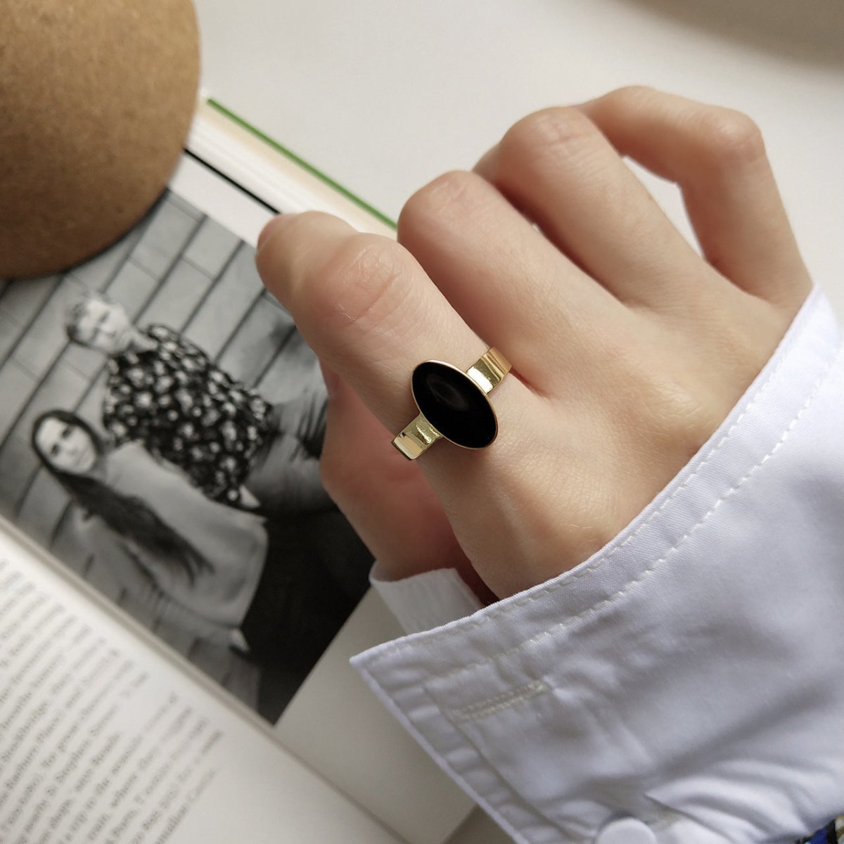 Nordic Style Simple Oval Epoxy Ring - AmiraMart