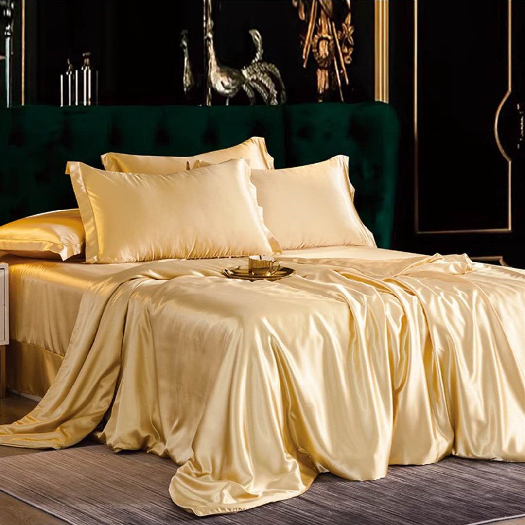 Four - piece Mulberry Silk Bed Set - AmiraMart