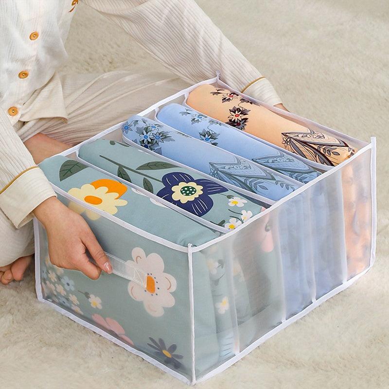 Quilt Clothes Storage Organizer - AmiraMart