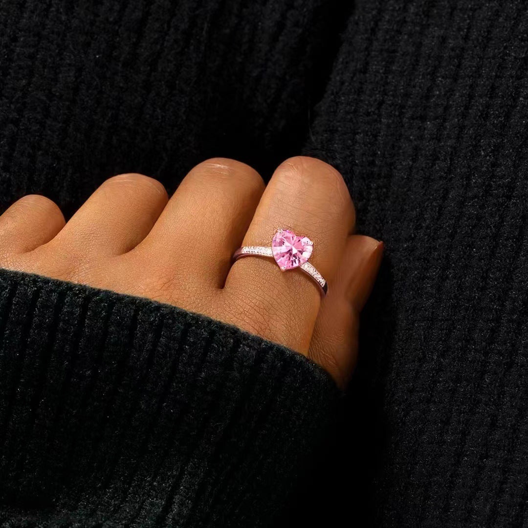 Loving Heart In Sterling Silver Ring - AmiraMart