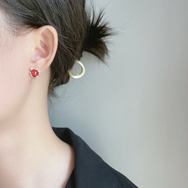 S925 Sterling Silver Red Fox Garnet Earrings - AmiraMart