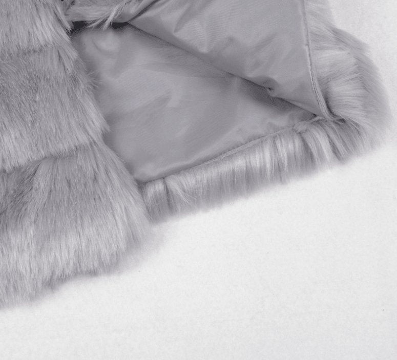 Short faux fur coat female - AmiraMart