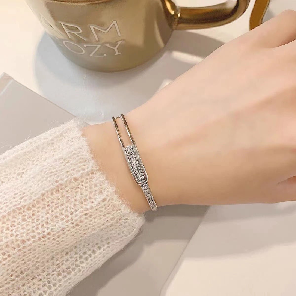 Full Diamond Korean Fashion Bracelet - AmiraMart