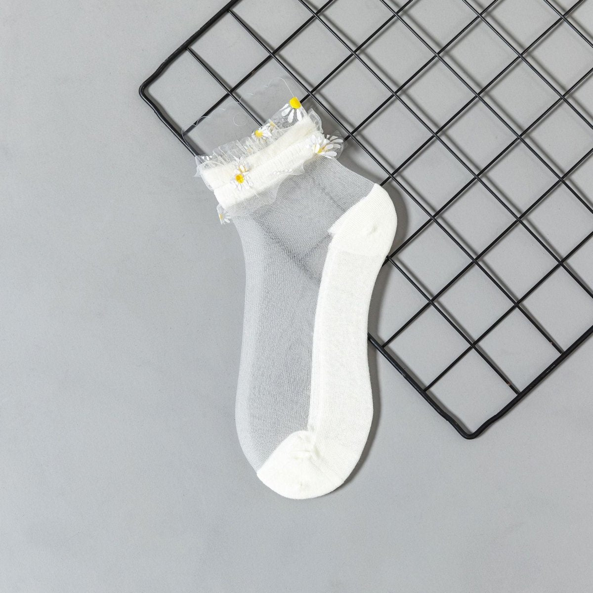 Summer Mesh Daisy Glass Stockings - AmiraMart
