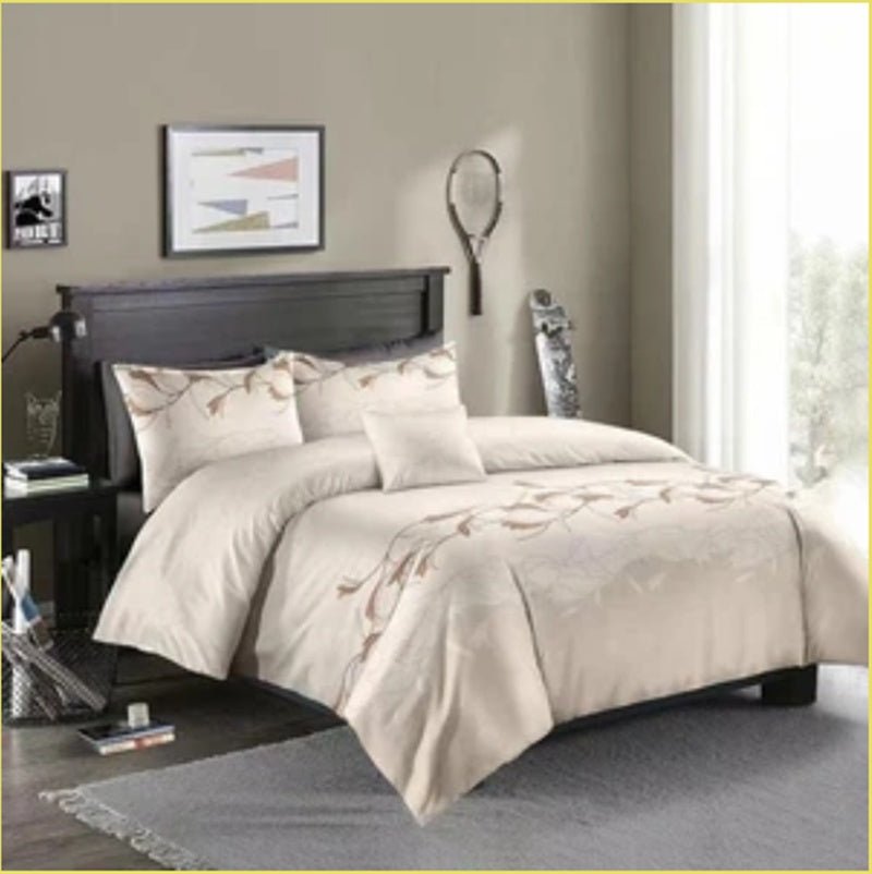 Three - piece Simple Plain Black Printing Bedding Set - AmiraMart