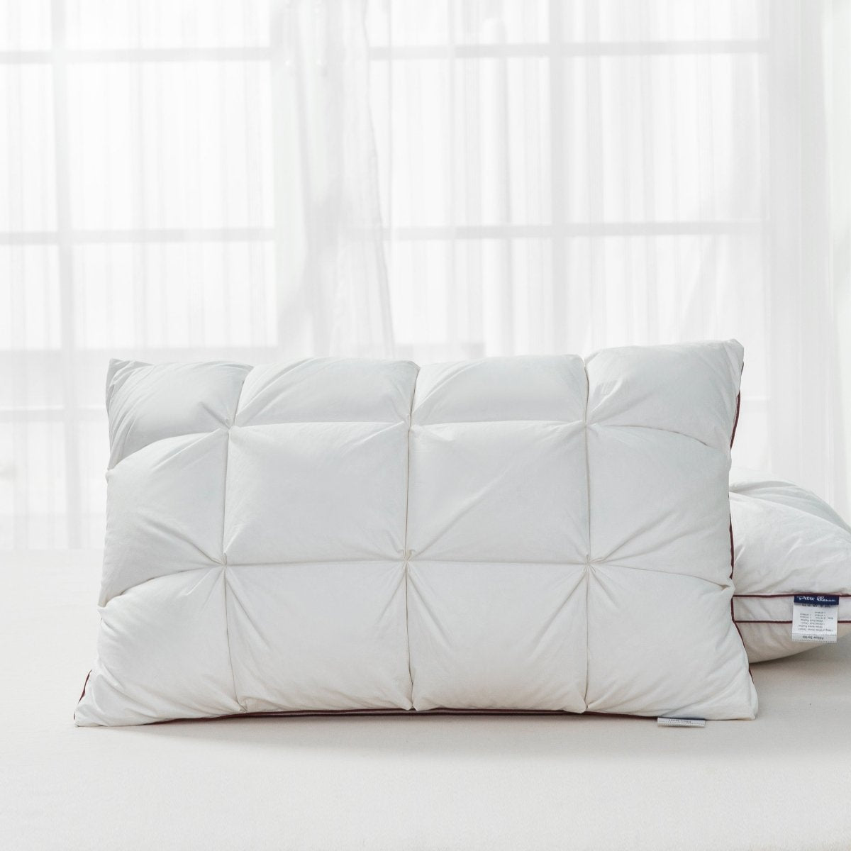 White goose down pillow - AmiraMart