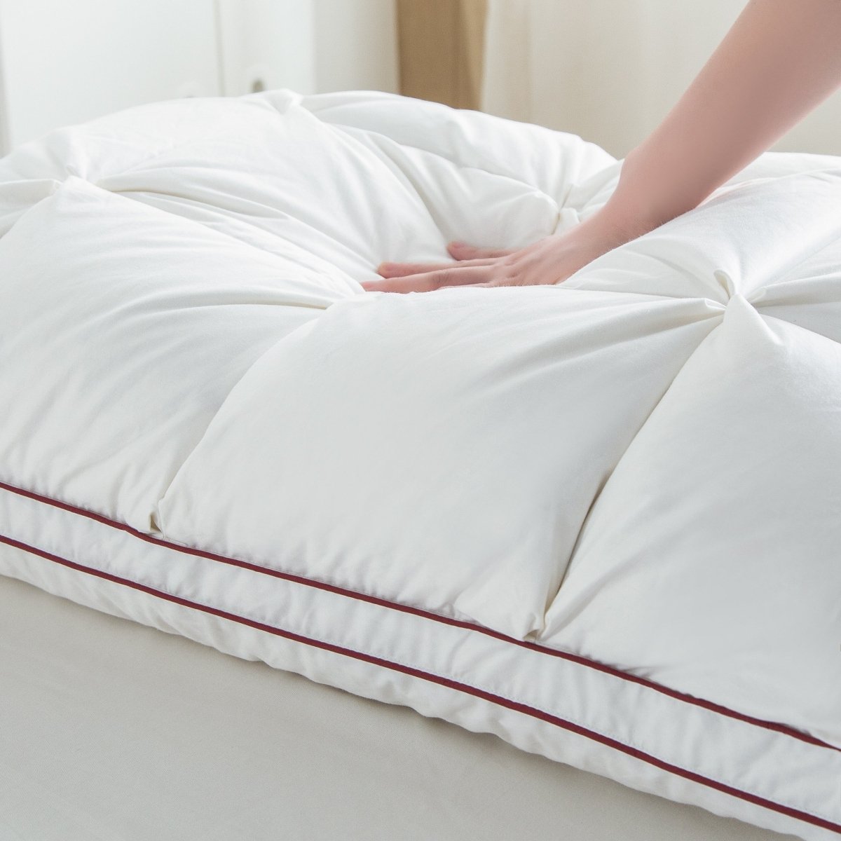 White goose down pillow - AmiraMart