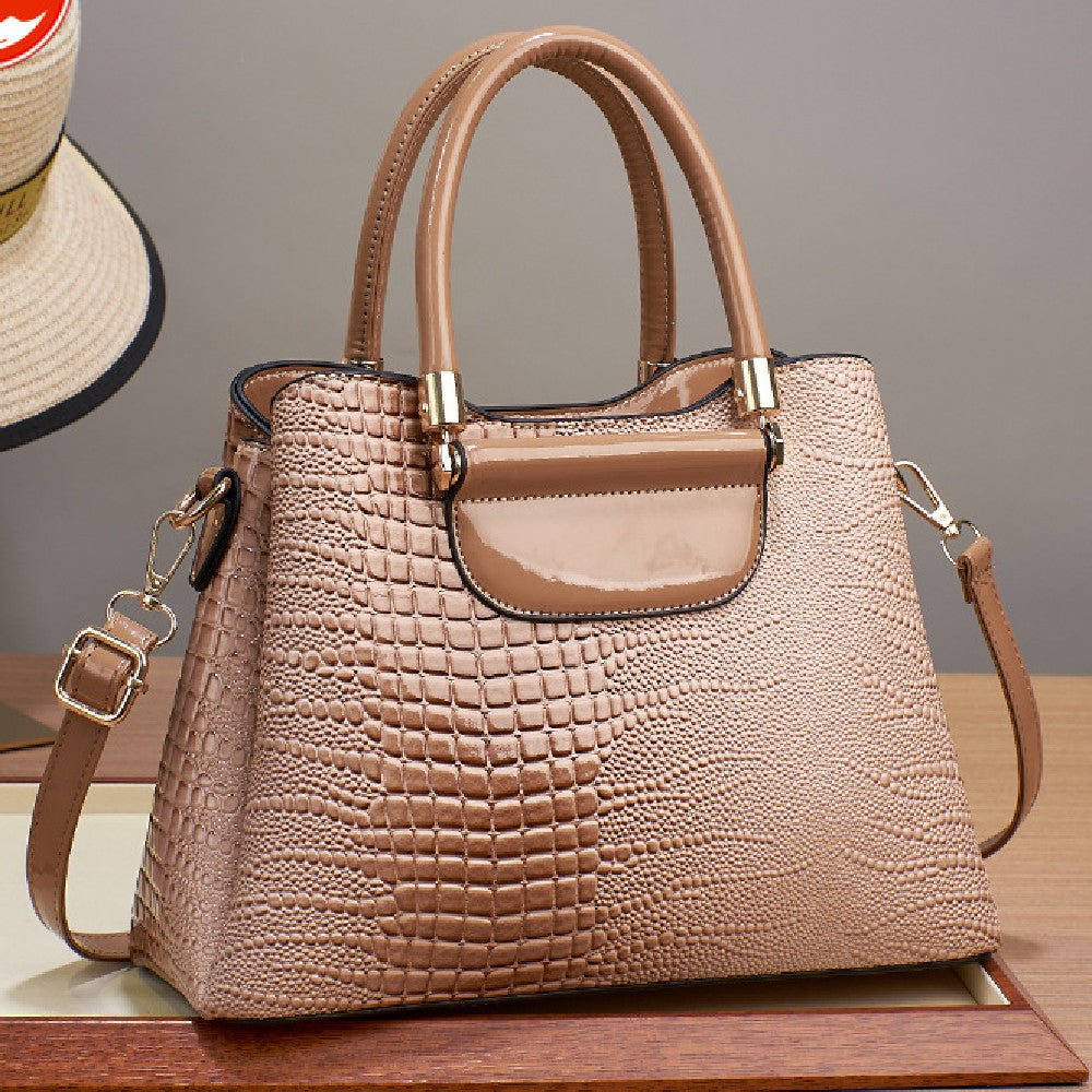 Women's Fashion Shoulder Messenger Bag - AmiraMart
